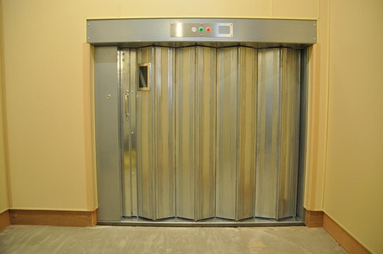 250CP Trolley Lift Service Lifts